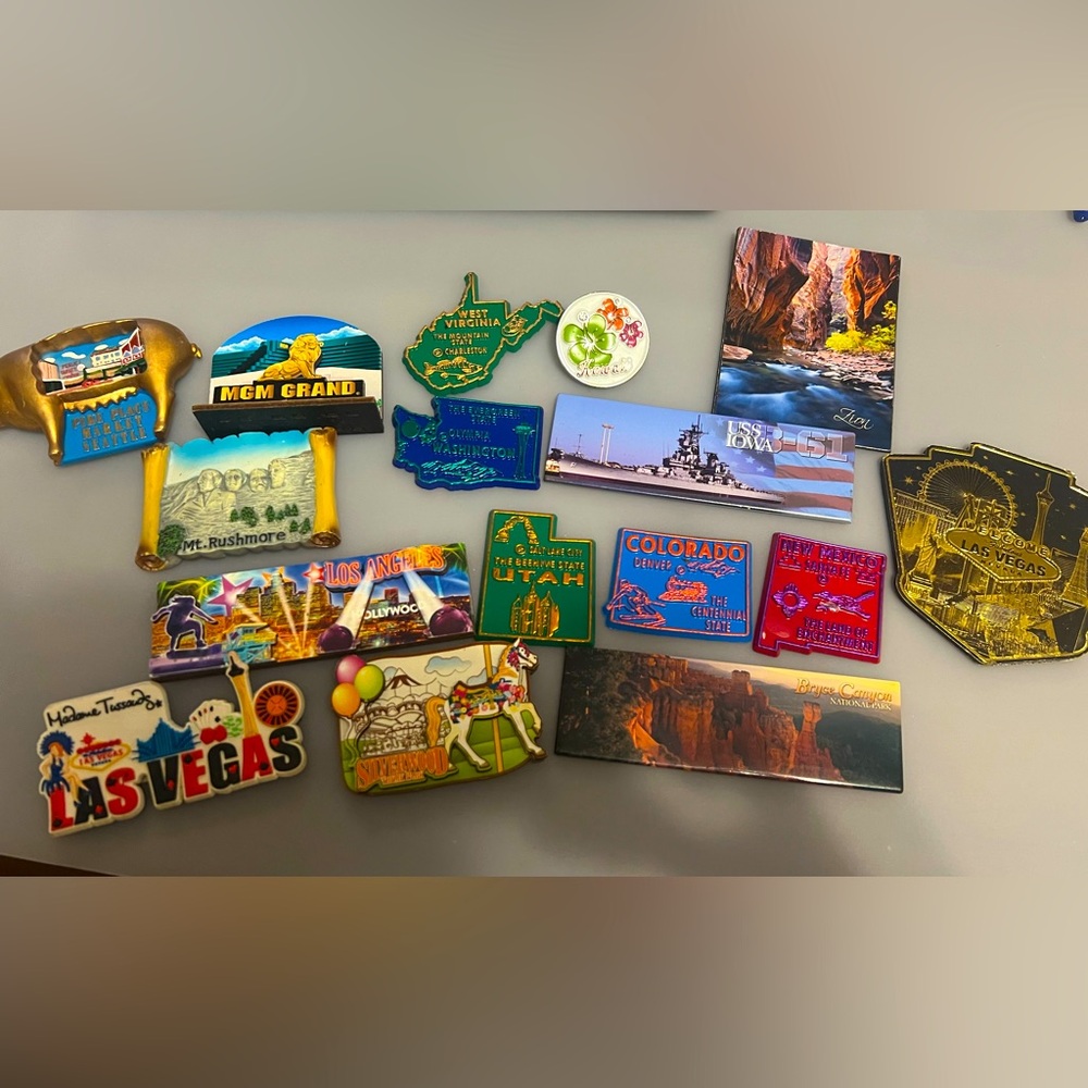 Bundle of magnets. US city, state, parks themed